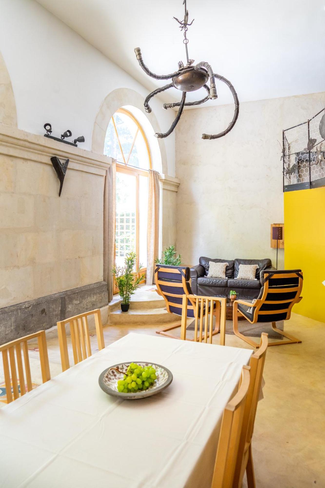 Villa Ultimate Relaxation For Family Or Group At Renowned Couvent Des Ursulines, A Tranquil Escape In Historic Pézenas Habitación foto