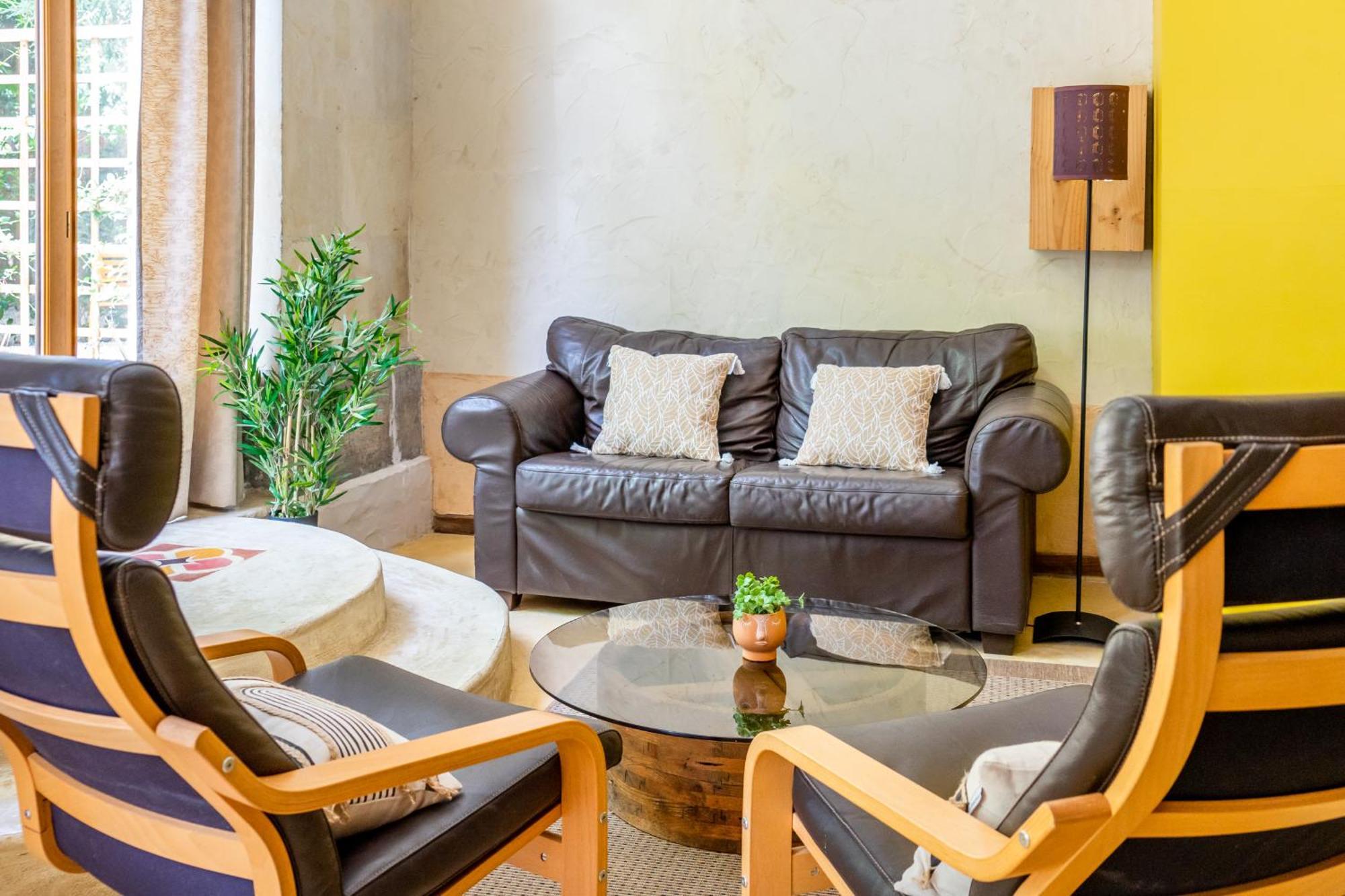 Villa Ultimate Relaxation For Family Or Group At Renowned Couvent Des Ursulines, A Tranquil Escape In Historic Pézenas Habitación foto