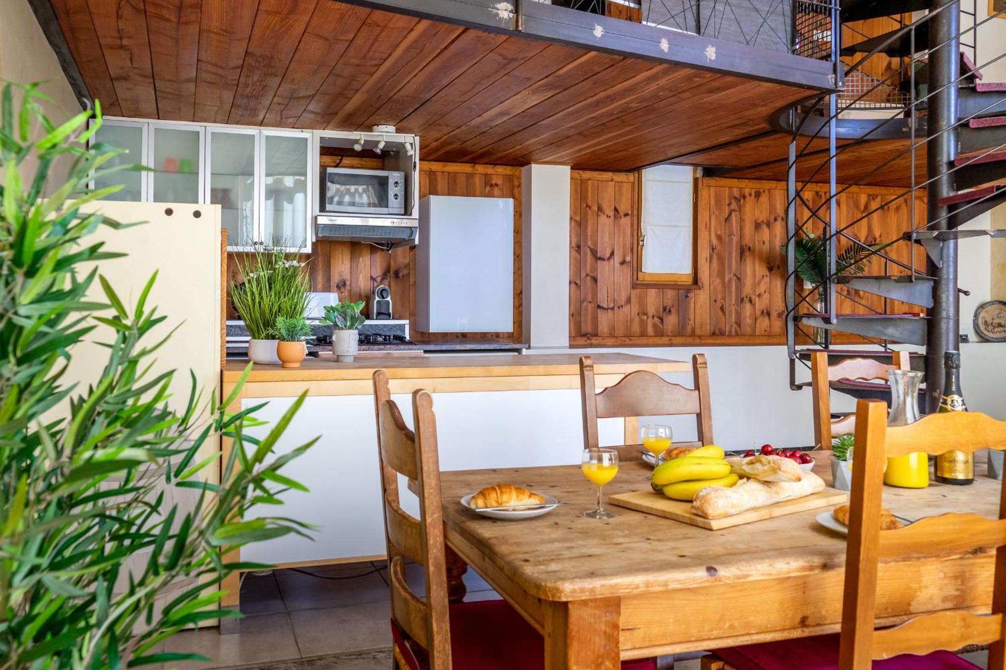 Villa Ultimate Relaxation For Family Or Group At Renowned Couvent Des Ursulines, A Tranquil Escape In Historic Pézenas Habitación foto