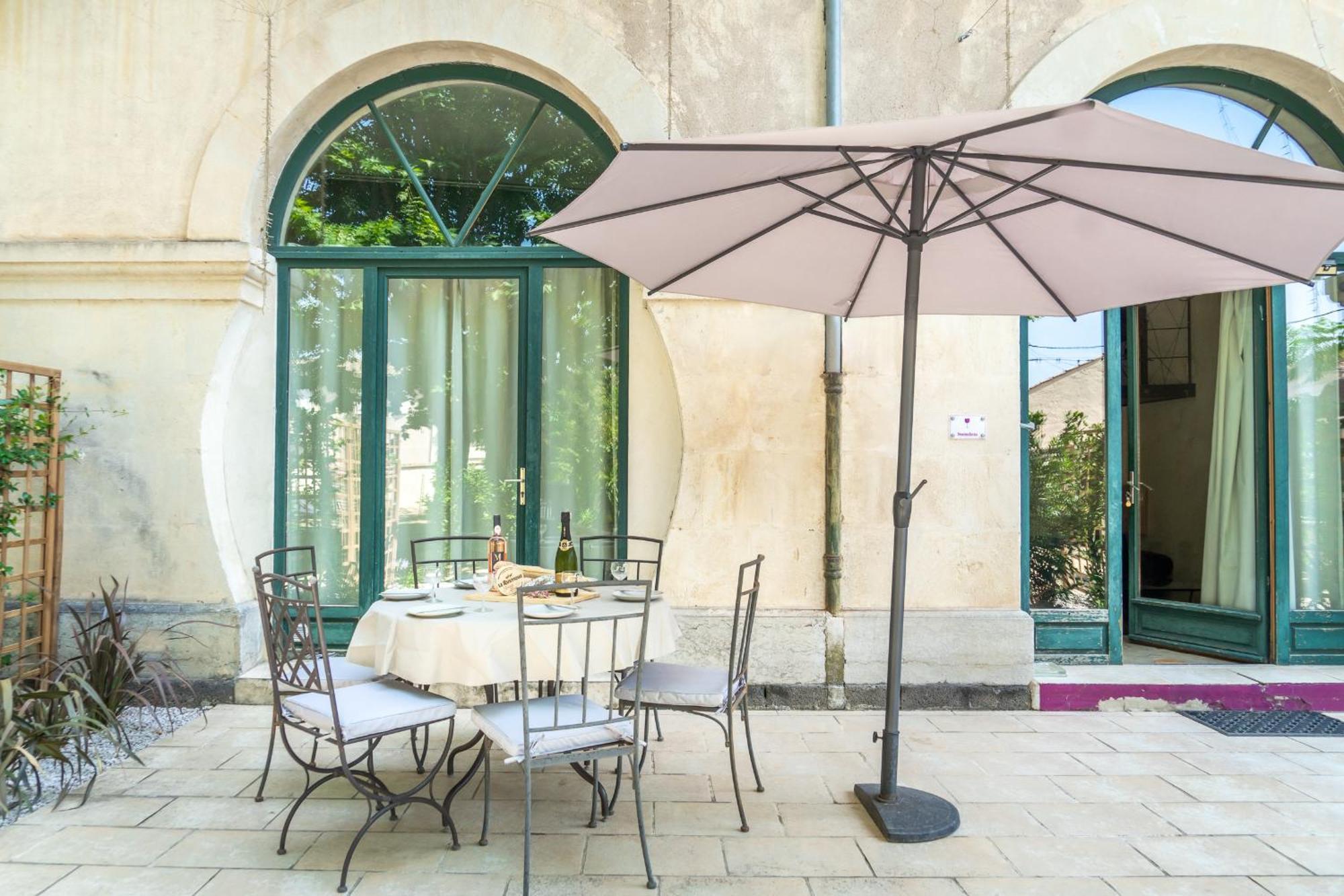 Villa Ultimate Relaxation For Family Or Group At Renowned Couvent Des Ursulines, A Tranquil Escape In Historic Pézenas Habitación foto